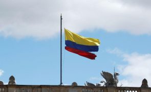 Quatro soldados colombianos morrem em queda de helicóptero no oeste do país