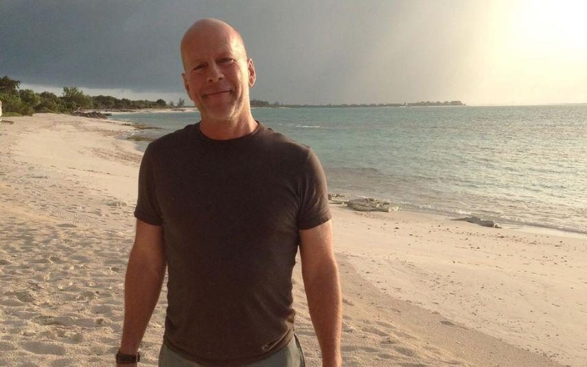 Bruce Willis celebra aniversário após diagnóstico de demência rara
