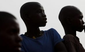 Crianças proibidas de mendigar na Guiné-Bissau a partir de segunda-feira