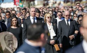 Rui Nabeiro Lágrimas no último adeus! Família, amigos e milhares de pessoas no funeral