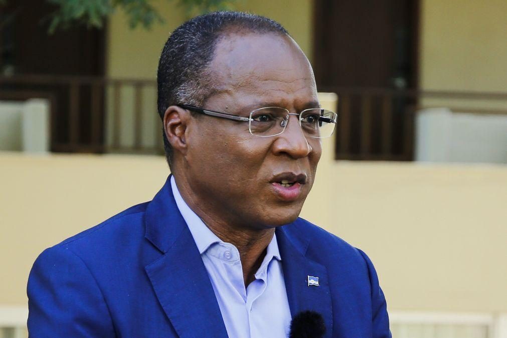 PM de Cabo Verde critica suspeições e difamações em ataques às instituições
