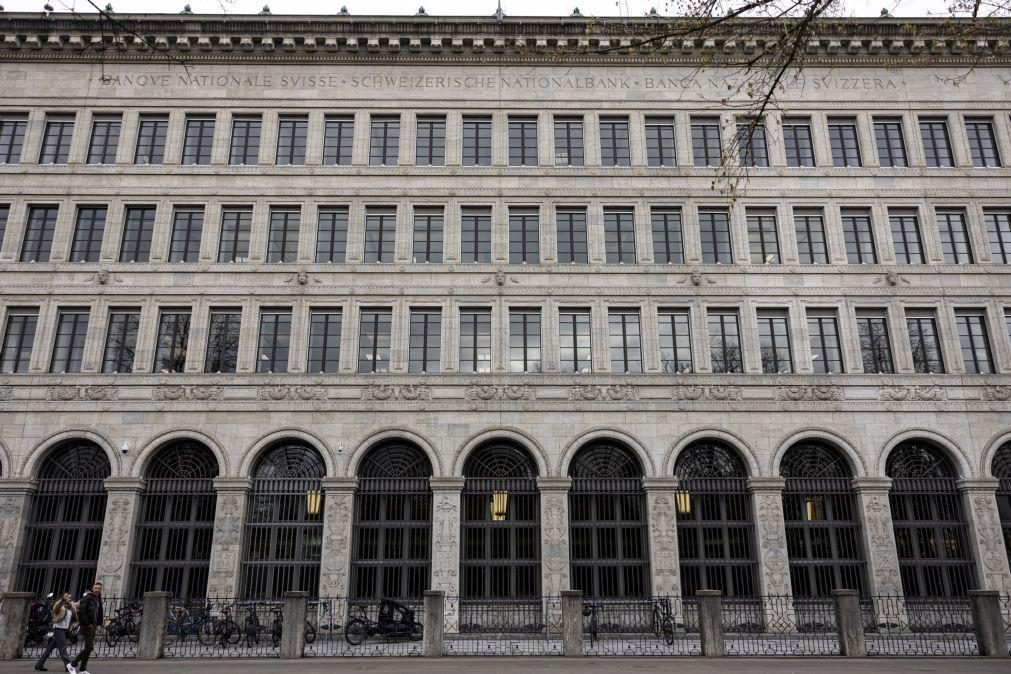 Banco central suíço sobe taxa diretora de 1% para 1,5%