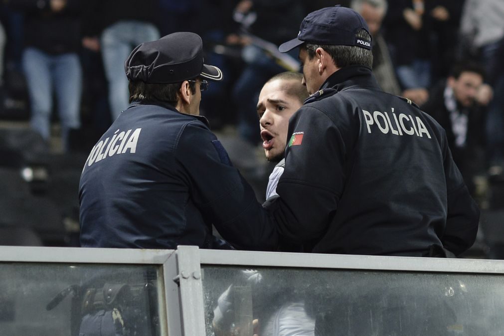 Incidentes nos jogos da UEFA em Portugal suplantaram já em 200 os da última época, PSP