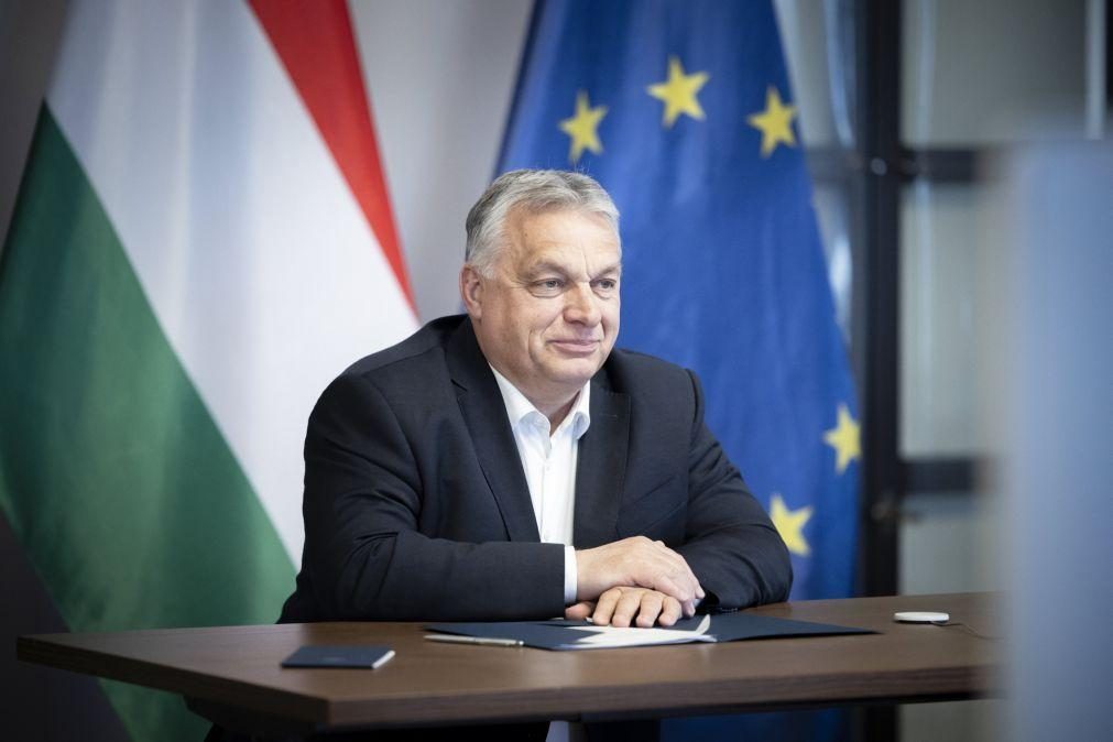 Governo húngaro diz que não entregará Putin ao TPI
