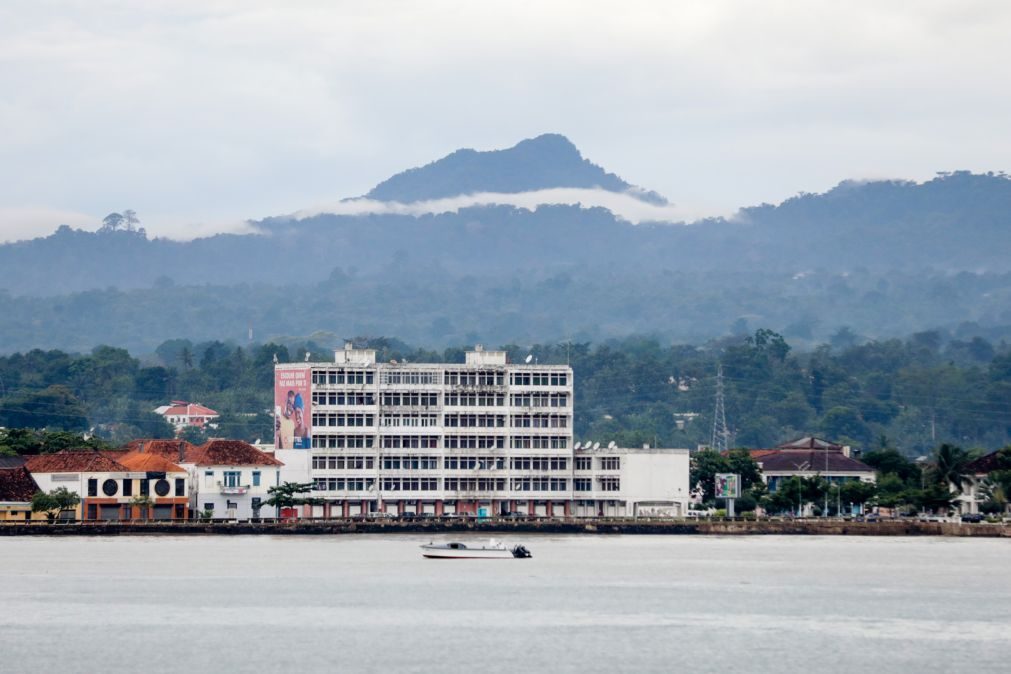 São Tomé e Príncipe com crise energética por falta de verbas para importar combustível