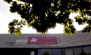 CTT avançam com revisão salarial e recrutamento de carteiros e atendedores de loja