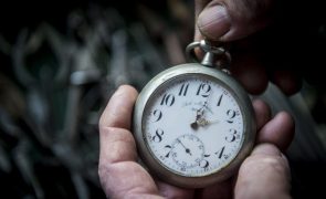 Não se esqueça! Relógios avançam para a hora de verão na próxima madrugada