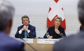 Liquidação do Credit Suisse teria causado consideráveis prejuízos económicos - ministra suíça