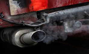 Bruxelas anuncia acordo com Berlim sobre lei de automóveis sem CO2