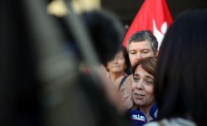 Catarina Martins diz que medidas do Governo chegam 