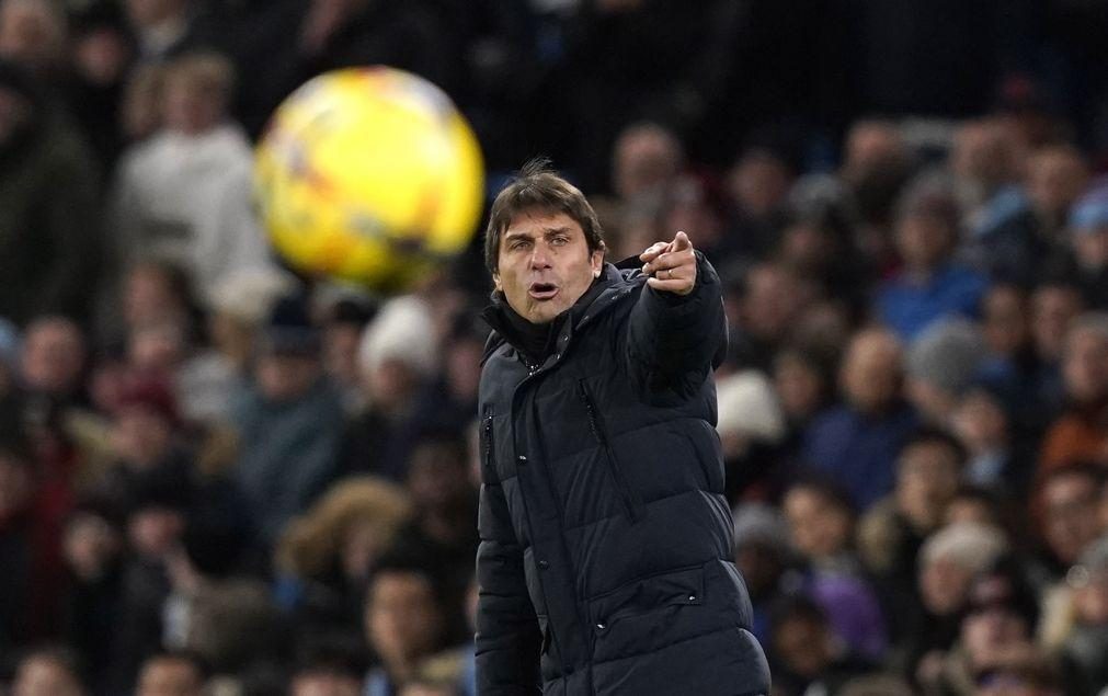 Tottenham e Antonio Conte chegam a acordo para saída do treinador italiano
