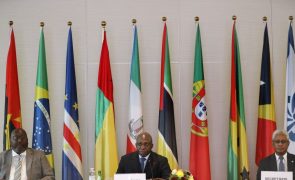 Ministros analisam em Luanda 