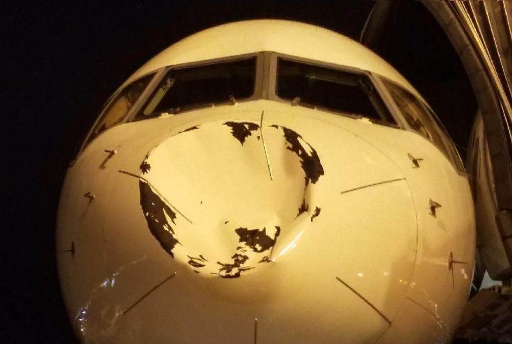 Avião de equipa norte-americana sofre acidente