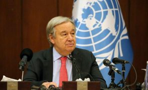 Guterres pede a Governos para introduzir conteúdos sobre escravatura nos currículos escolares