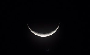 Nova fonte de água encontrada em amostras lunares de missão da China