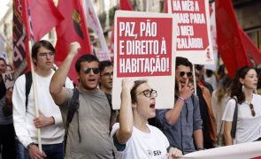 Jovens manifestam-se em Lisboa contra custo de vida, precariedade e baixos salários