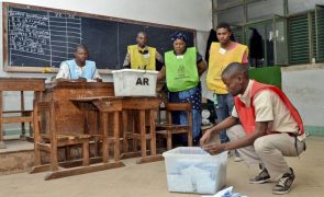 Moçambique quer levar recenseamento eleitoral a zonas de violência armada e cheias
