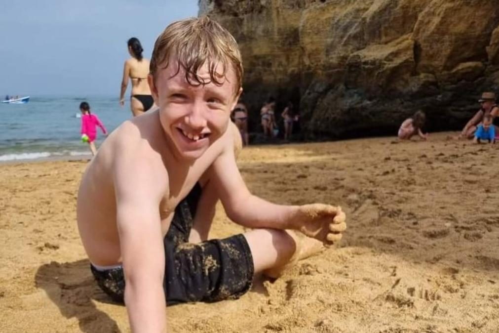 Adolescente desaparecido há 7 meses após férias no Algarve