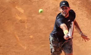 Dominic Thiem bate Shelton e apura-se para os quartos de final do Estoril Open