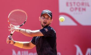 Sousa e Thiem eliminados nos quartos de final de pares do Estoril Open
