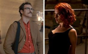 Orgasmo de Scarlett Johansson faz Joaquin Phoenix abandonar estúdio