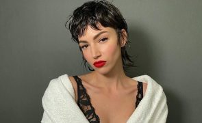 Úrsula Corberó prepara-se para o deixar a ver estrelas