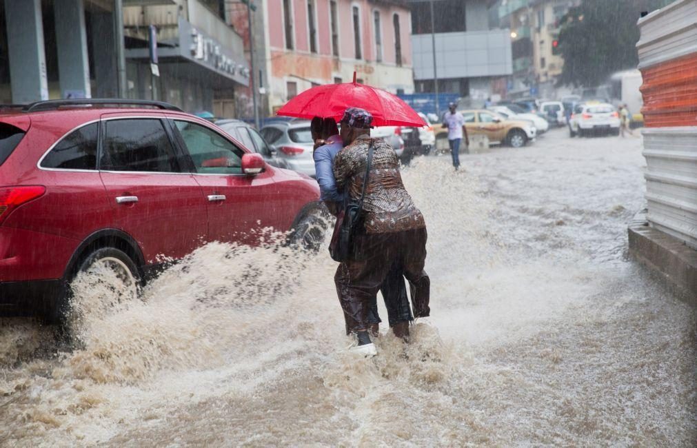 Chuvas provocaram quatro mortos em Luanda e duas pessoas continuam desaparecidas