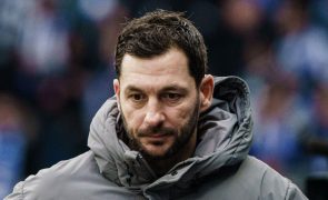 Hertha Berlim demite treinador e faz regressar Pál Dárdai