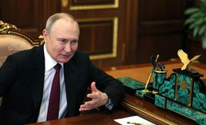 Putin ordena exercícios militares semelhantes aos da frota do Pacífico