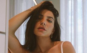 Carolina Carvalho Arraso! Exibe corpo em lingerie três meses após ter sido mãe