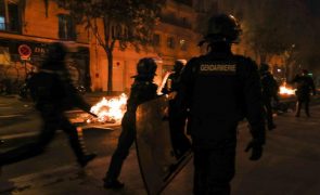 Treze sindicalistas detidos em França após explosão junto à Prefeitura de Marselha