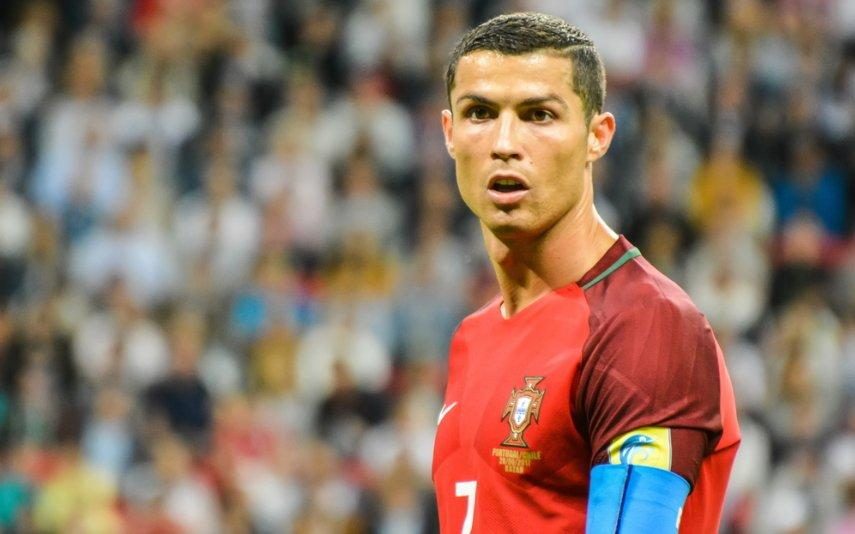CR 7 Cristiano Ronaldo volta a brilhar com a camisola de Portugal - Aposte na Seleção das Quinas