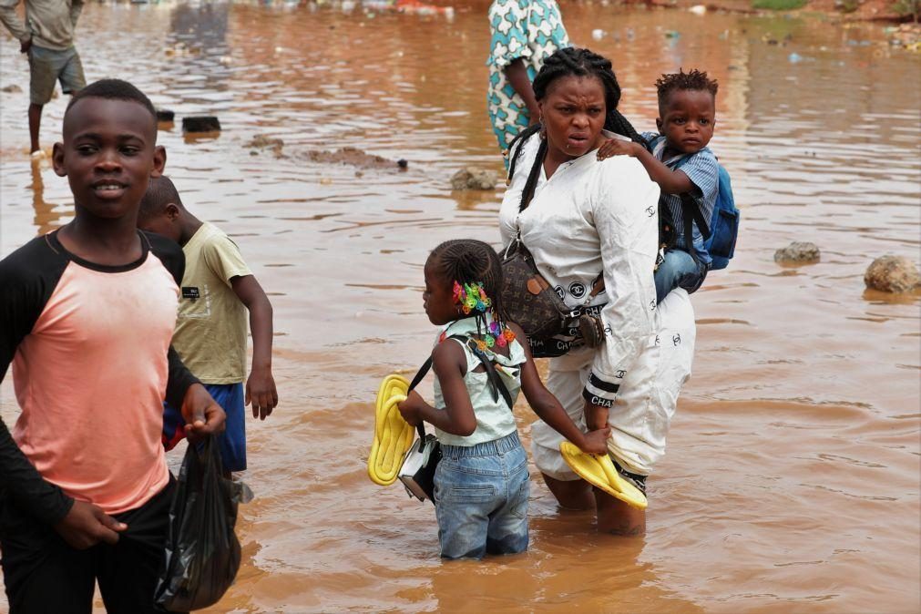 Chuvas duplicaram em Luanda e devem continuar a cair com intensidade