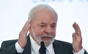 Lula em Portugal para fechar 13 acordos na primeira cimeira luso-brasileira em sete anos