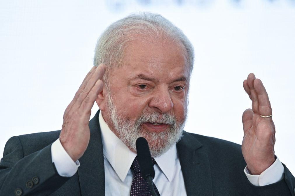 Lula em Portugal para fechar 13 acordos na primeira cimeira luso-brasileira em sete anos