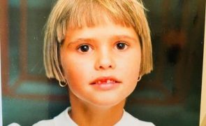 Famosa Sabe quem é esta famosa atriz? Completa hoje 38 anos.