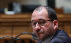 Governo continua com 
