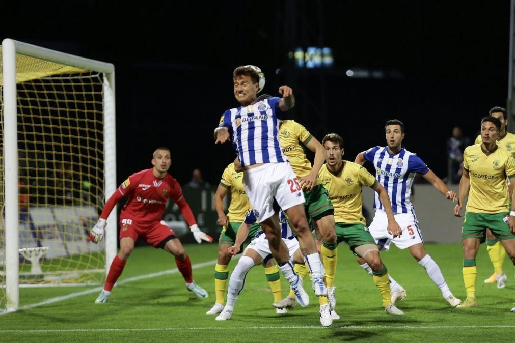 FC Porto vence Paços de Ferreira e pressiona líder Benfica