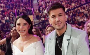 Carolina Carvalho Dueto de casal? David Carreira mostra namorada a gravar música