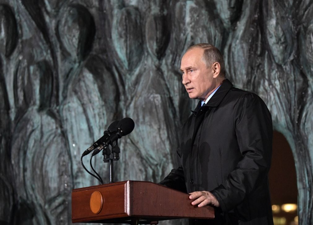 Putin chega a Teerão para falar de armamento nuclear e da Síria