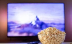 Comer pipocas engorda ou é uma opção saudável para emagrecer?
