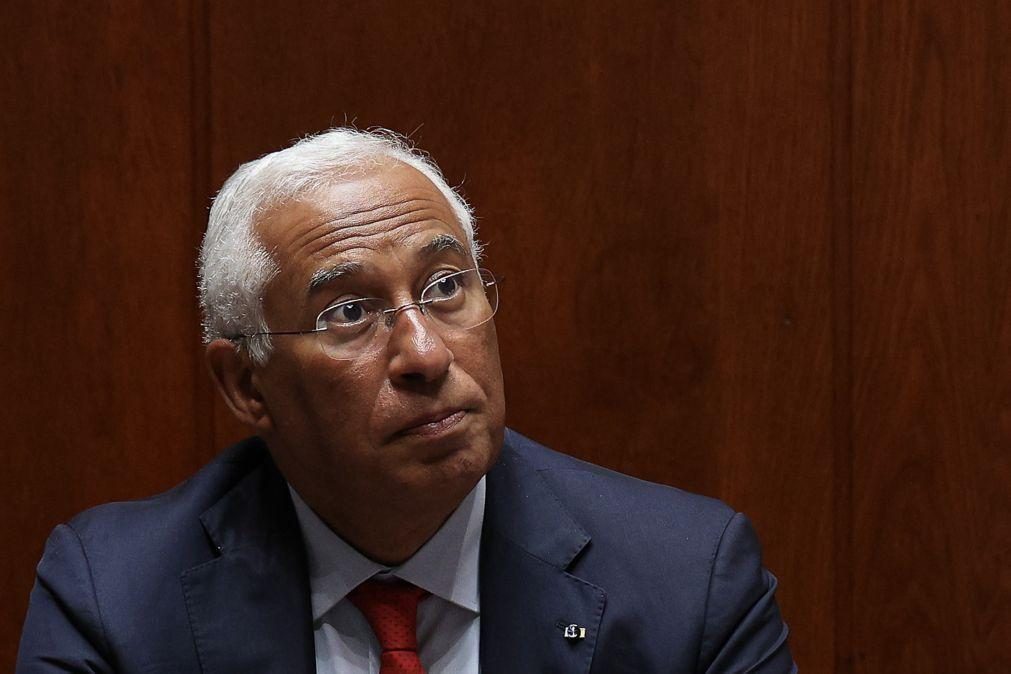 Ação cível do primeiro-ministro contra ex-governador Carlos Costa entrou hoje em tribunal