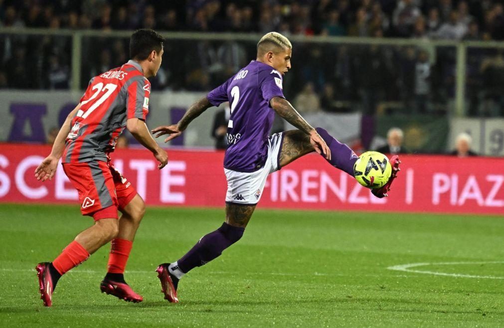 Fiorentina fica-se pelo 'nulo' mas assegura presença na final da Taça da Itália