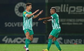 Rio Ave vence 'europeu' Arouca e sobe ao 10.º lugar da I Liga