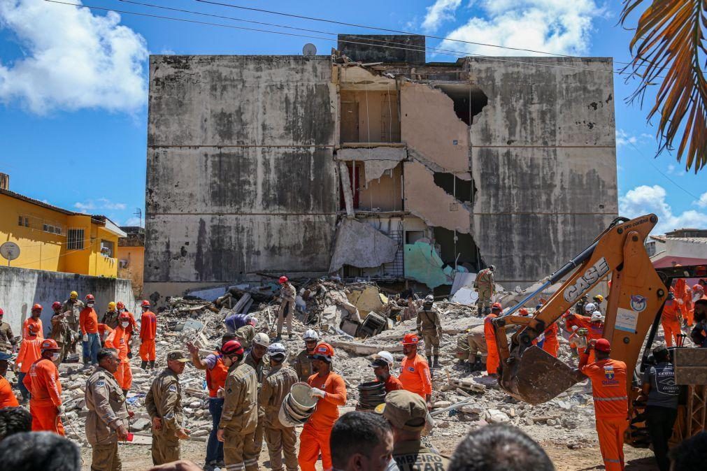 Desabamento de prédio no Brasil fez seis mortos e buscas já terminaram