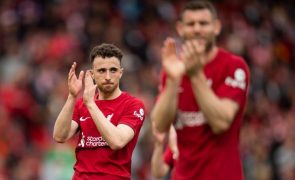 Liverpool vence Tottenham com golo de Jota nos descontos e sobe ao quinto posto