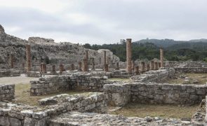 Enterramentos infantis e muralha pré-romana descobertos em Conímbriga