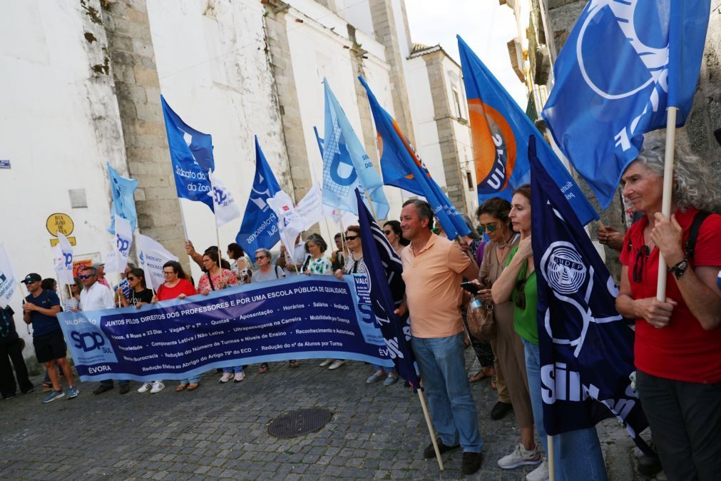 Professores do distrito de Évora exigem respeito e prometem continuar luta