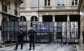 Conselho Constitucional francês rejeita segundo pedido para referendar lei das pensões