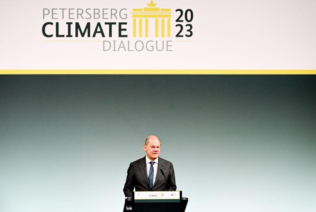 Scholz anuncia mais 2.000 ME contra a crise climática em países em desenvolvimento